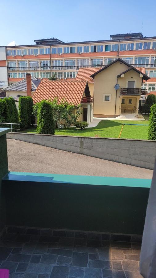 Stan Na Dan Loznica Apartamento Exterior foto